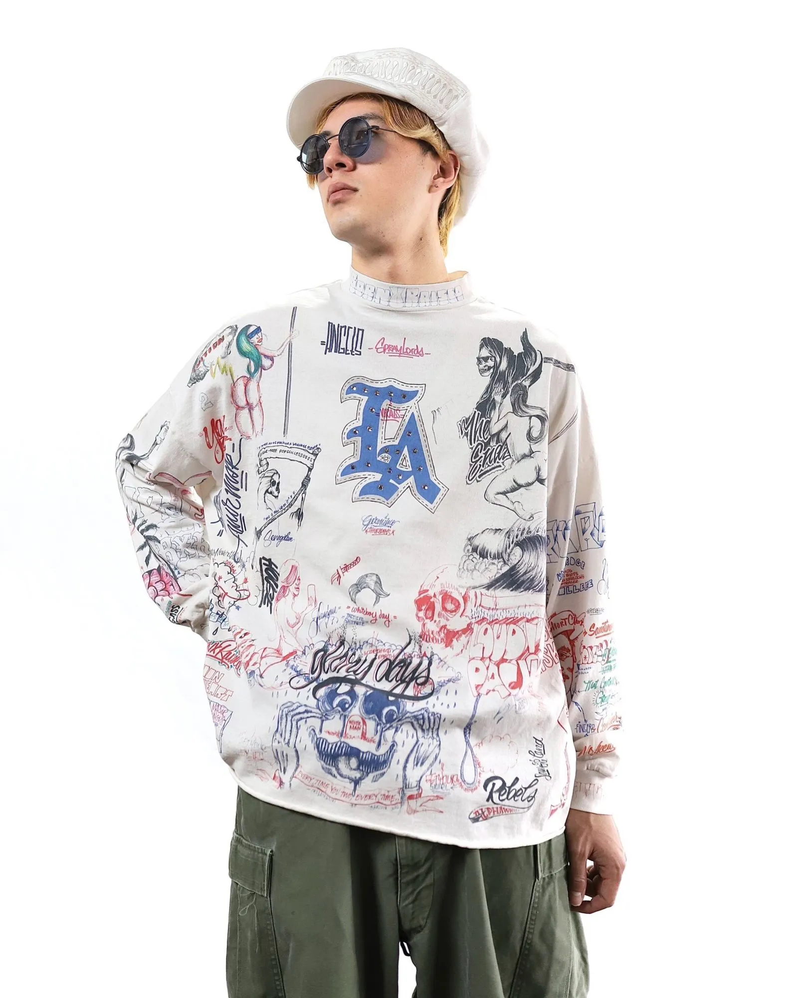SAINT Mxxxxxx × BORNXRAISED BR_LS TEE/LA/WHT Latest co-branded model LA diamond all-over long sleeves off-white S-XL Super heavy work started in February and lasted three months Super complex 36 sets of screens Outlined pictures make you doubt your life Super perfect reproduction of printing Genuine Czech diamonds Pressure-free reproduction
